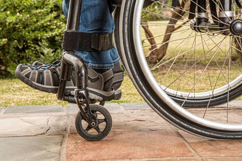 Paraplégie: Alp'âge Autonomie aide les personnes paraplégiques à Embrun dans les Hautes-Alpes